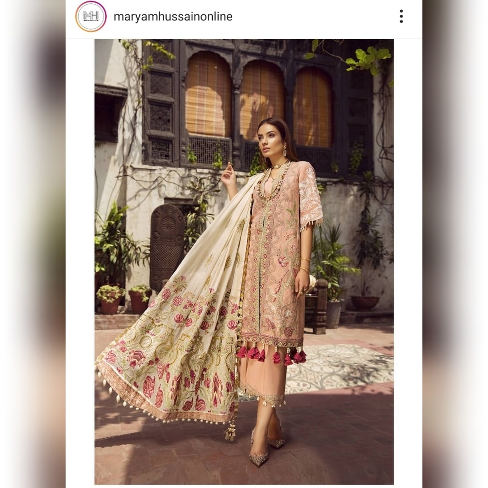 Maryam hussain festive lawn